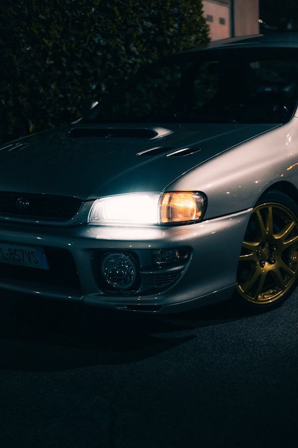 Dysfonctionnement phare clignotant : causes et solutions simples